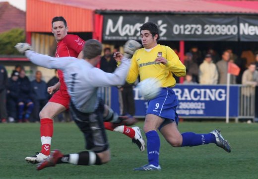 Danny Summers chasing down the ball