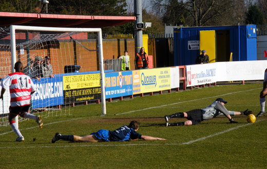 Robert Gordon saves from a Phil Williams cross