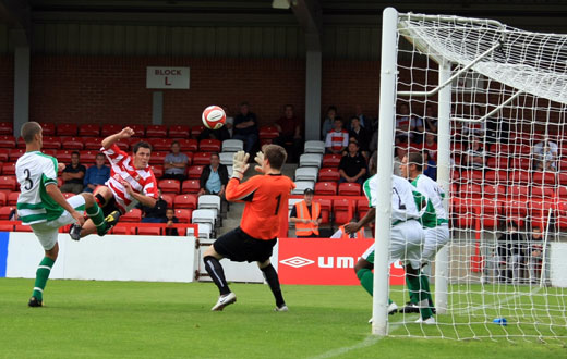 Bobby Traynor scores