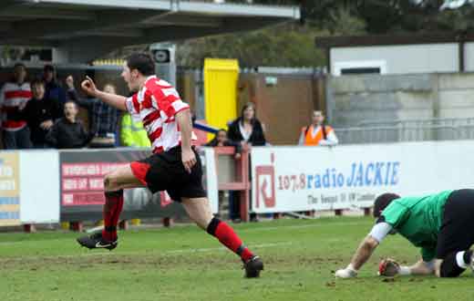 Bobby Traynor scores the winning goal